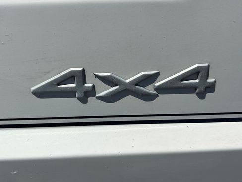 Used 2001 Jeep Cherokee Sport image 17