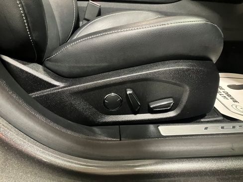Used 2017 Ford Fusion Titanium image 27