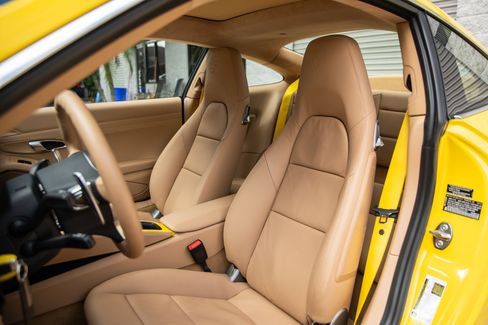 Used 2014 Porsche 911 Carrera 4S image 12