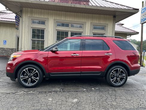 Used 2014 Ford Explorer Sport image 2
