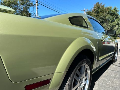 Used 2005 Ford Mustang GT image 6