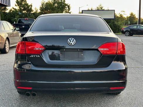 Used 2014 Volkswagen Jetta S image 4