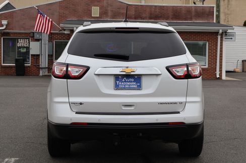 Used 2016 Chevrolet Traverse LT image 8