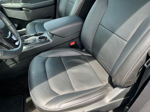 Used 2018 Ford Explorer Limited image 8