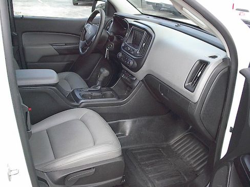 Used 2020 Chevrolet Colorado W/T image 12