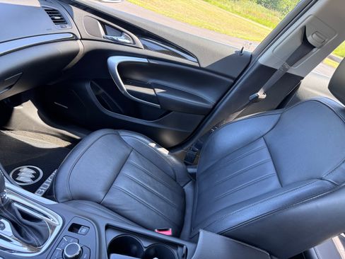 Used 2012 Buick Regal Premium image 12