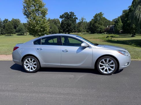 Used 2012 Buick Regal Premium image 30