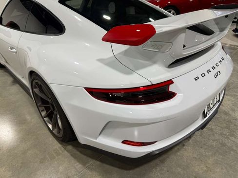 Used 2018 Porsche 911 GT3 image 25