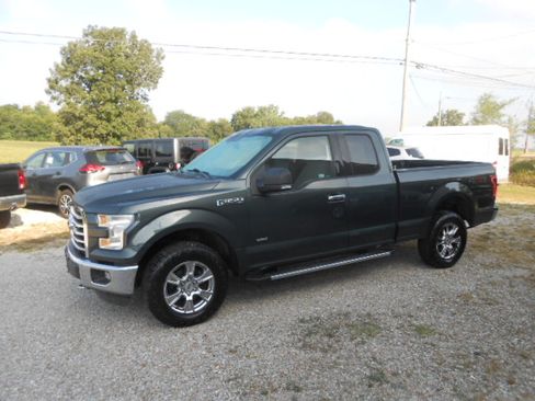 Used 2015 Ford F150 XLT image 1