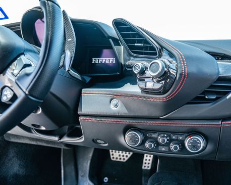 Used 2018 Ferrari 488 GTB image 71