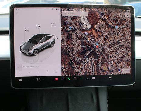 Used 2023 Tesla Model Y Long Range image 9