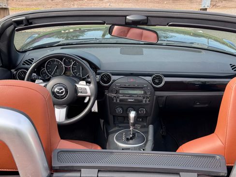 Used 2008 MAZDA MX-5 Miata Grand Touring image 24