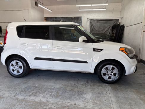 Used 2013 Kia Soul image 3
