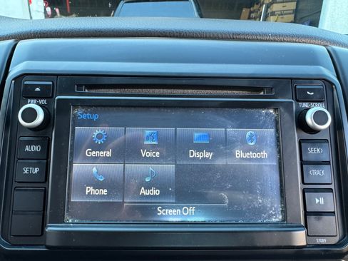 Used 2014 Toyota Tacoma image 23
