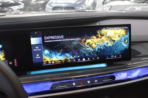 Used 2023 BMW i7 xDrive60 image 63