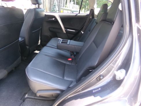 Used 2013 Toyota RAV4 Limited image 13