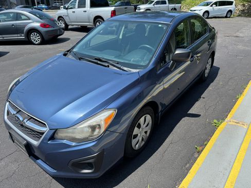 Used 2013 Subaru Impreza 2.0i image 3