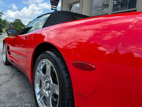 Used 1998 Chevrolet Corvette image 7
