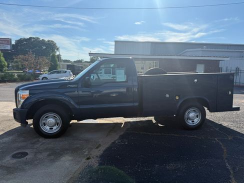 Used 2015 Ford F250 XL image 3