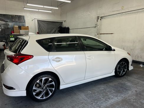 Used 2016 Scion iM image 3
