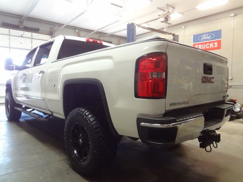 Used 2016 GMC Sierra 2500 image 5