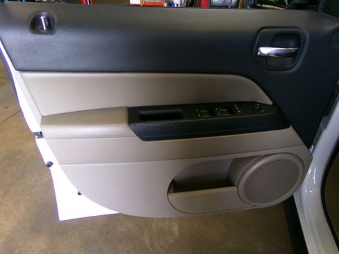 Used 2014 Jeep Patriot Latitude image 17