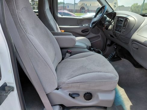 Used 1998 Ford F150 XLT image 9