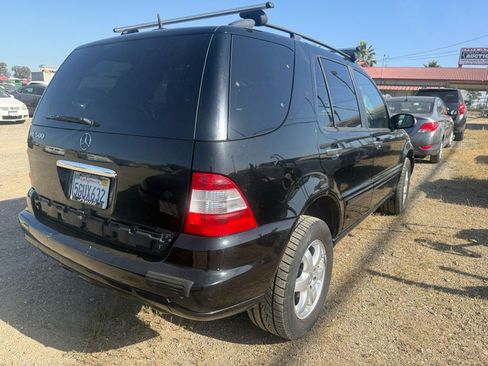 Used 2004 Mercedes-Benz ML 500 image 11