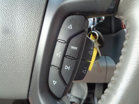 Used 2007 Chevrolet Silverado 2500 LTZ image 56