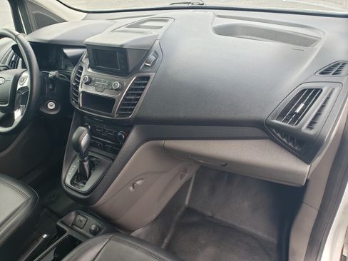 Used 2022 Ford Transit Connect XLT image 15