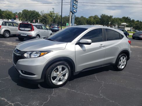 Used 2016 Honda HR-V EX image 4