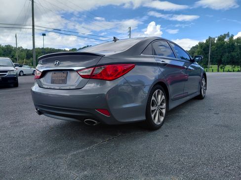 Used 2014 Hyundai Sonata SE image 3