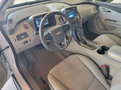 Used 2015 Chevrolet Volt Premium image 11