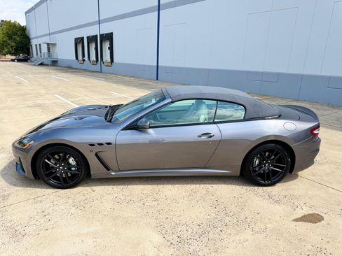 Used 2018 Maserati GranTurismo MC image 31
