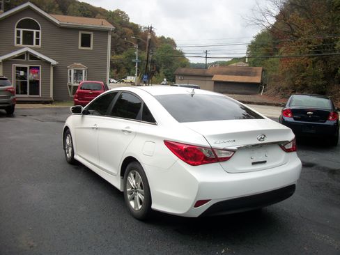 Used 2014 Hyundai Sonata GLS image 3