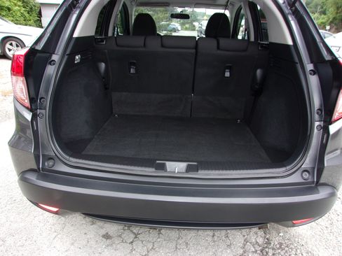 Used 2018 Honda HR-V EX image 18