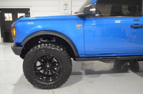 Used 2021 Ford Bronco Badlands image 5