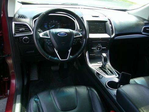Used 2015 Ford Edge Titanium image 15