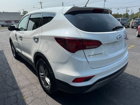 Used 2018 Hyundai Santa Fe Sport image 4
