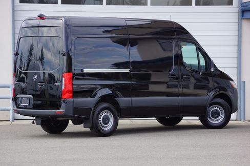 Used 2023 Mercedes-Benz Sprinter 2500 image 6