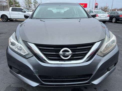 Used 2016 Nissan Altima 2.5 S image 2