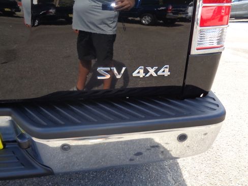 Used 2012 Nissan Titan SV image 13