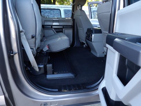 Used 2019 Ford F250 XLT image 22