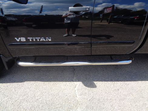 Used 2012 Nissan Titan SV image 23