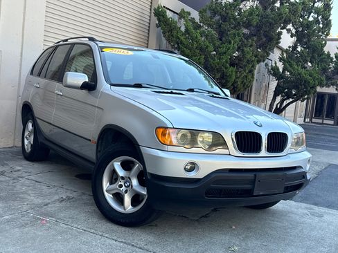 Used 2003 BMW X5 3.0i image 2