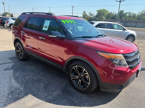 Used 2014 Ford Explorer Sport image 2