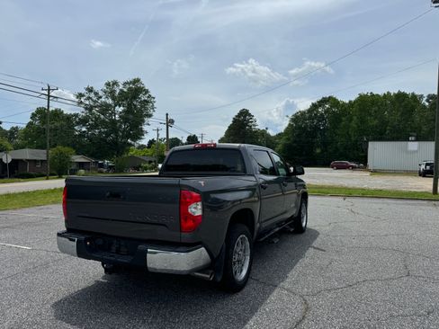 Used 2018 Toyota Tundra SR5 image 6
