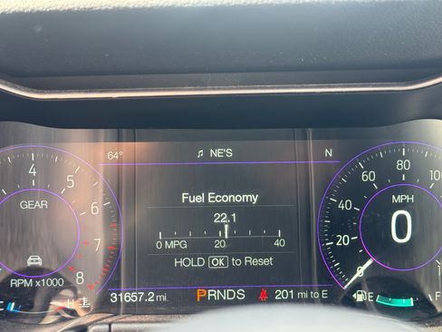 Used 2018 Ford Mustang EcoBoost image 9