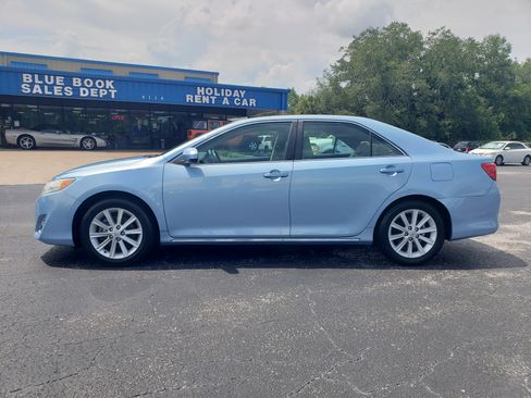 Used 2013 Toyota Camry XLE image 4