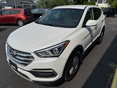 Used 2018 Hyundai Santa Fe Sport image 3
